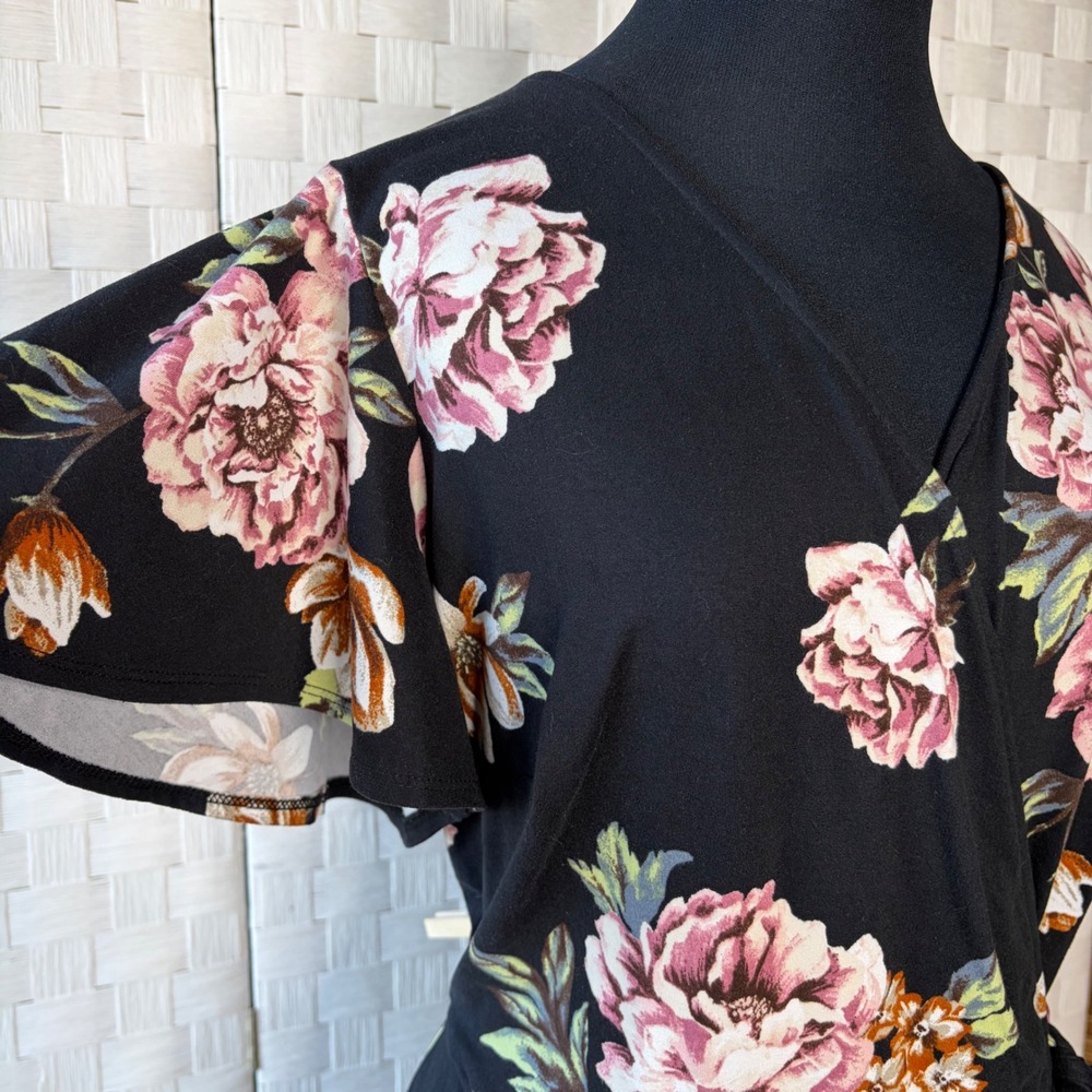 Fortune + Ivy Maxi Dress Black Floral High-Low Faux Wrap 1X Short Flutter Sleeve - Picture 4 of 9